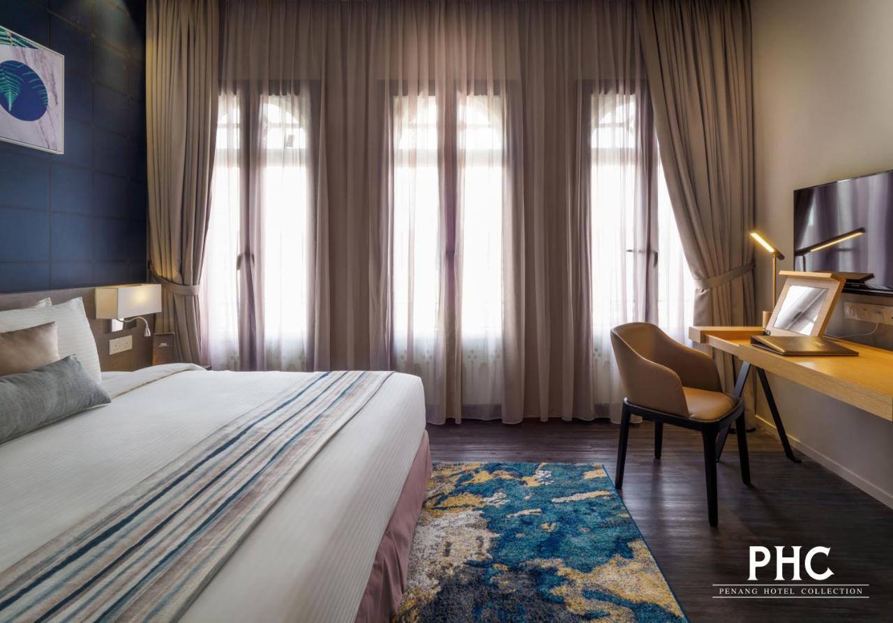 Hotel Bahari Parade Managed By The Ascott Limited 3*